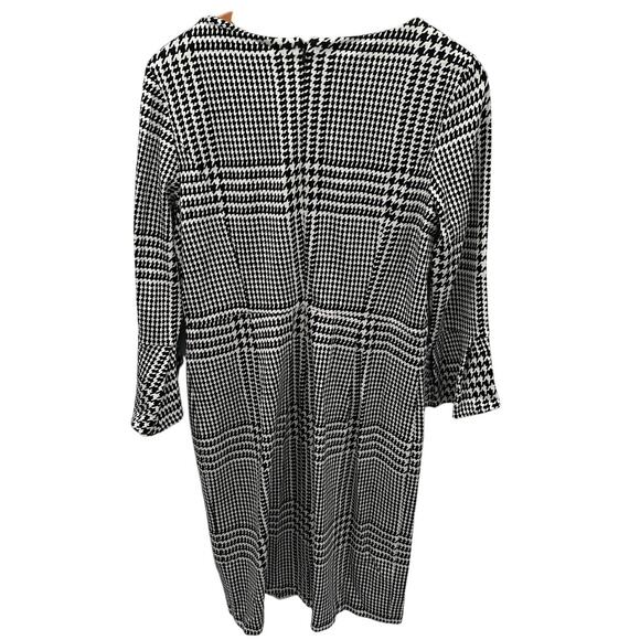 TALBOTS Black & White Houndstooth Bell Sleeve Sheath Dress // 10 Petite - Picture 7 of 8